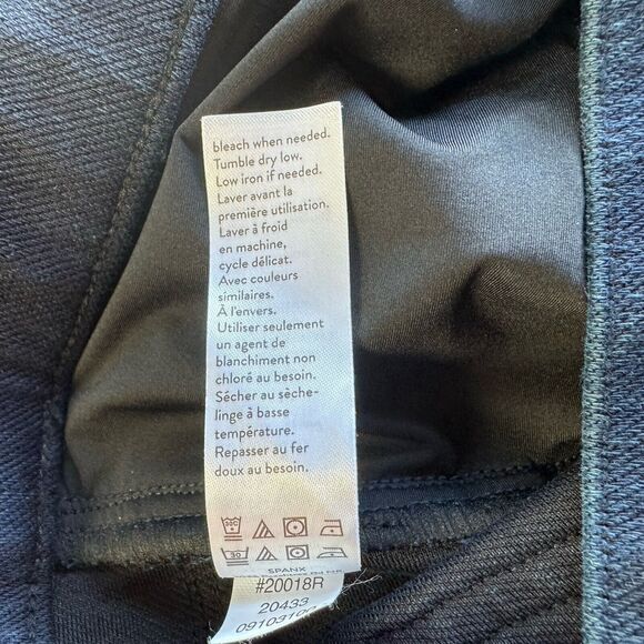 Spanx Jean-ish Capri Crop Jeggings Leggings Shaping Dark Wash 20018R Large EUC - Picture 6 of 12